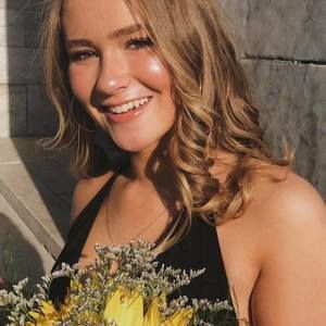 Meet your Posher, Emilie